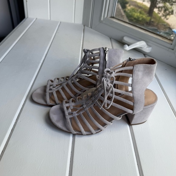 Pour La Victoire Shoes - Pour La Victoire - Light Purple Strappy Heels - size 8